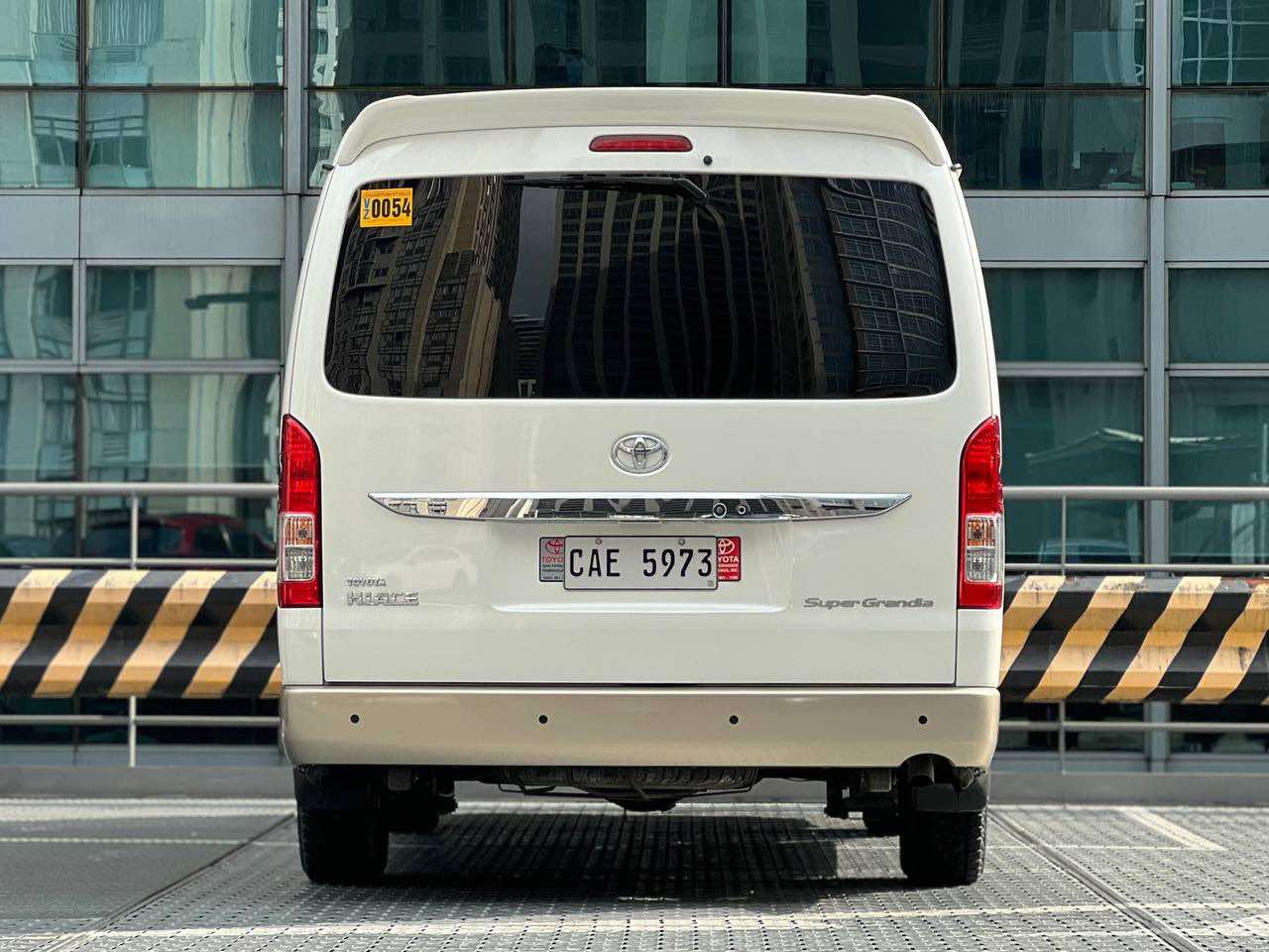 2017 Toyota Super Grandia 3.0 Leather, Automatic, Diesel