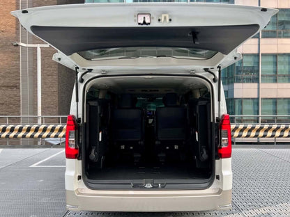 2025 Toyota Hi Ace Super Grandia Elite 2.8, Automatic, Diesel