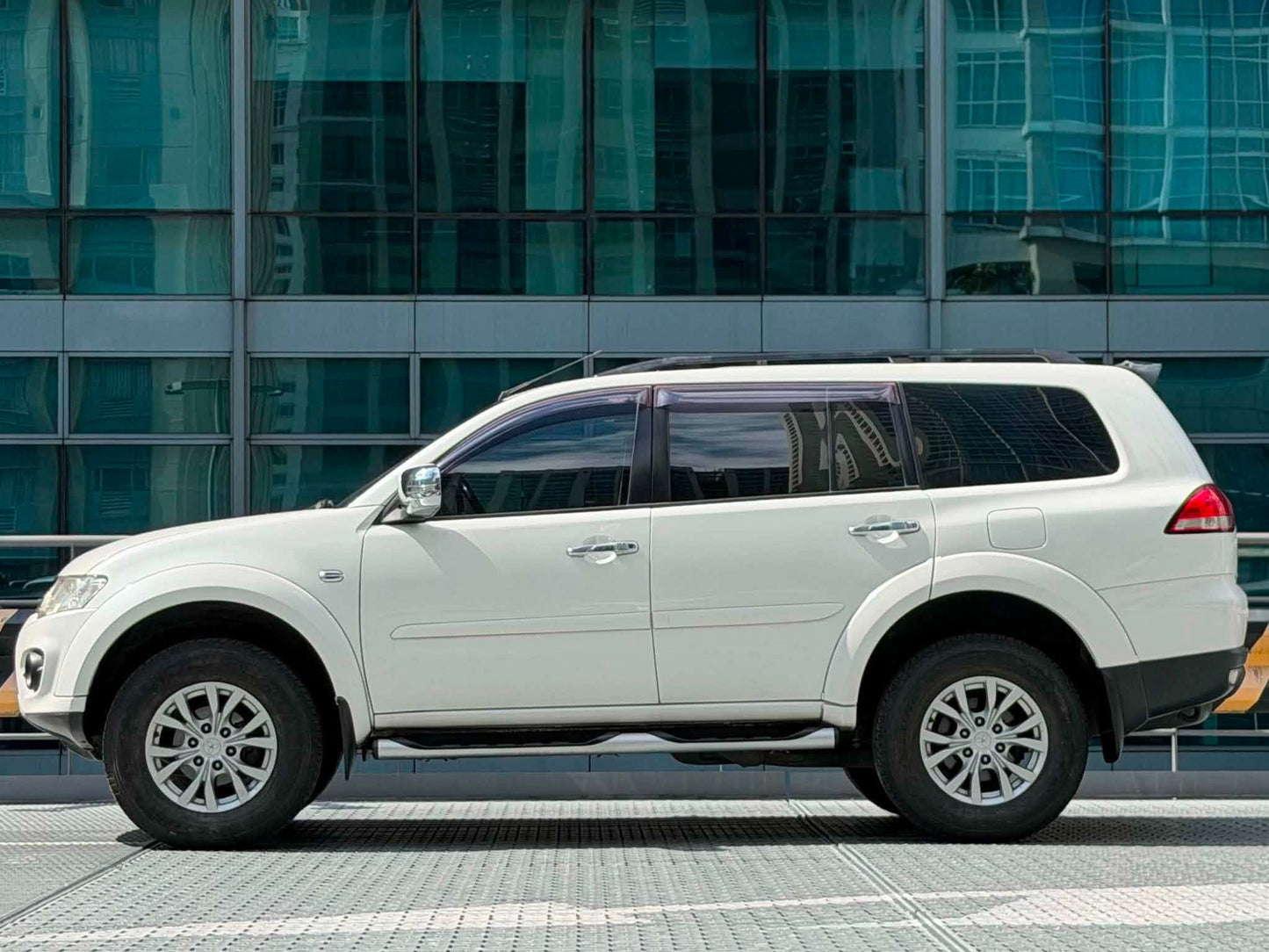 2014 Mitsubishi Montero GLS-V 2.5, Automatic, Diesel