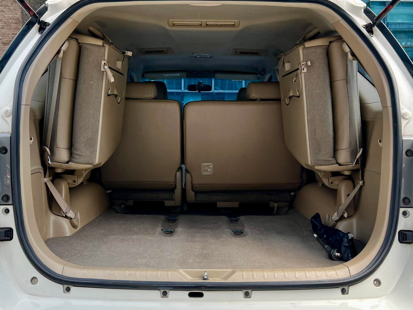 2014 Toyota Fortuner V 4x2 2.5, Automatic, Diesel
