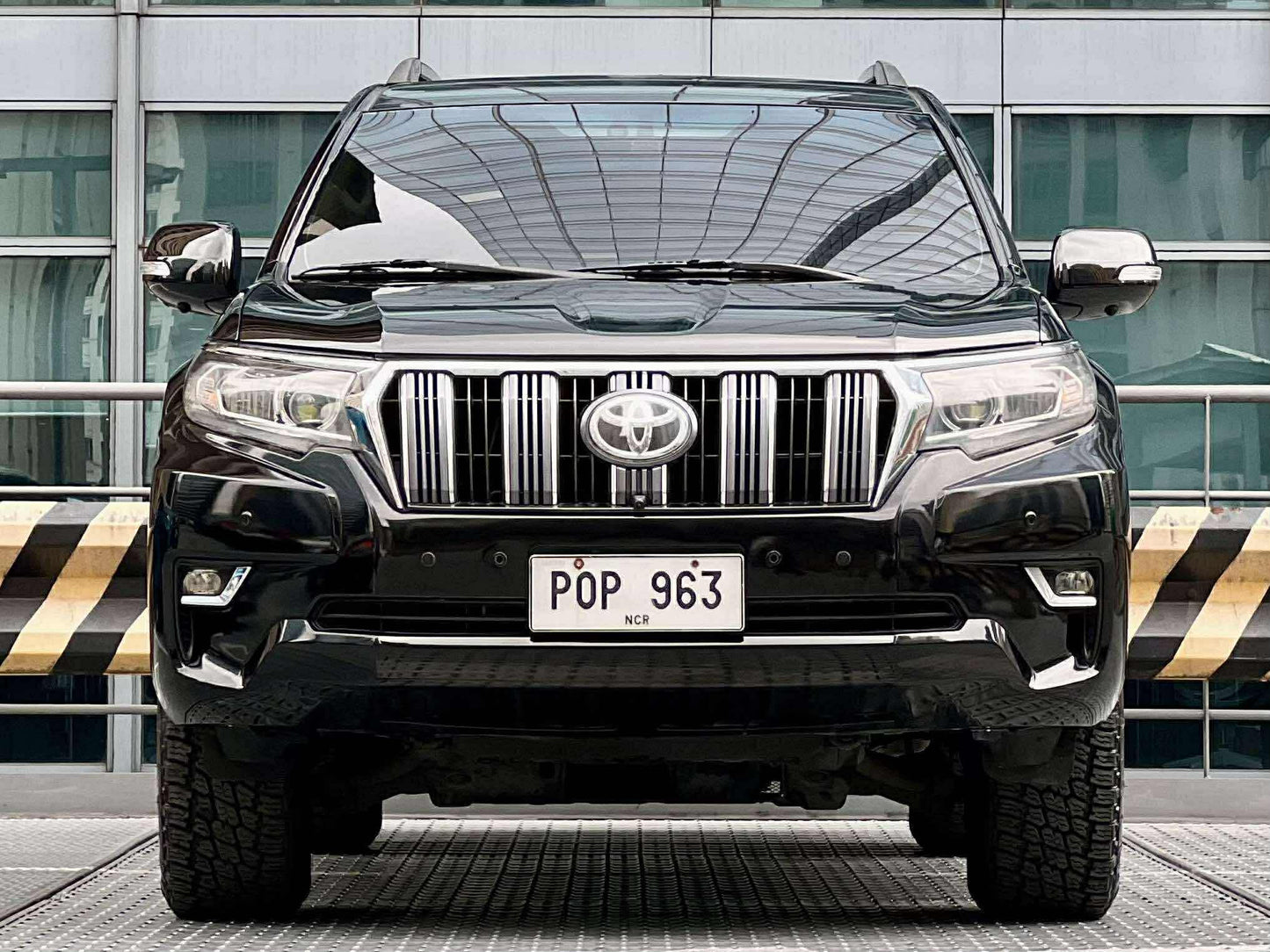 2011 Toyota Land Cruiser Prado VX 4.0 V6 4x4, Automatic, Gas