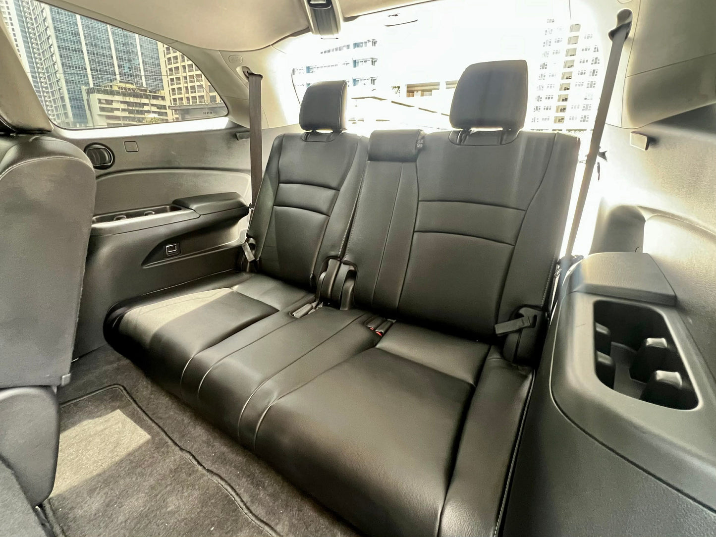 2016 Honda Pilot EX-L AWD
3.5L V6 SOHC, i-Vtec Engine,
24 Valves
