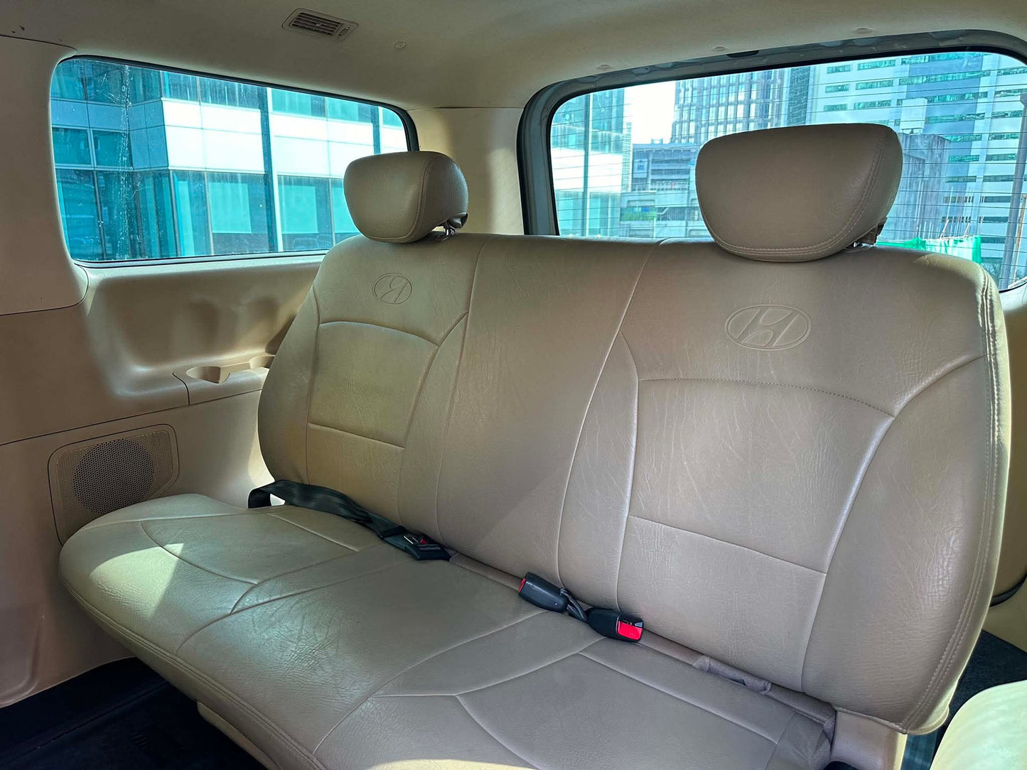 2015 Hyundai Grand Starex GL 2.5, Automatic, Diesel