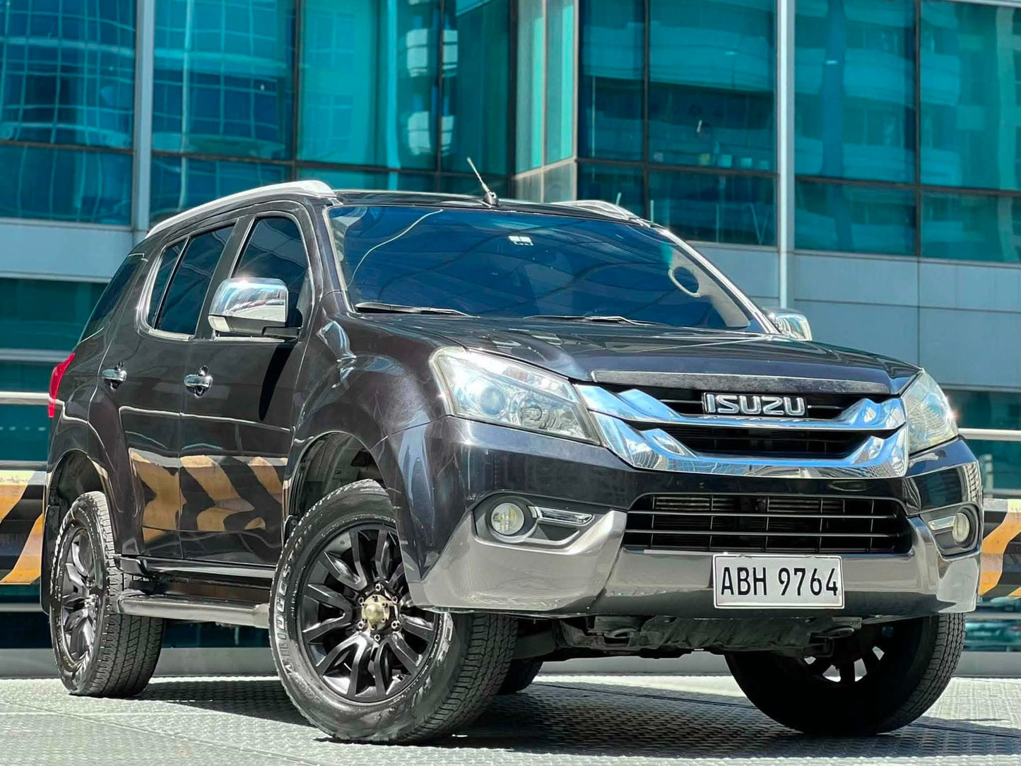 2015 Isuzu MUX 2.5 LSA 4x4, Automatic, Diesel