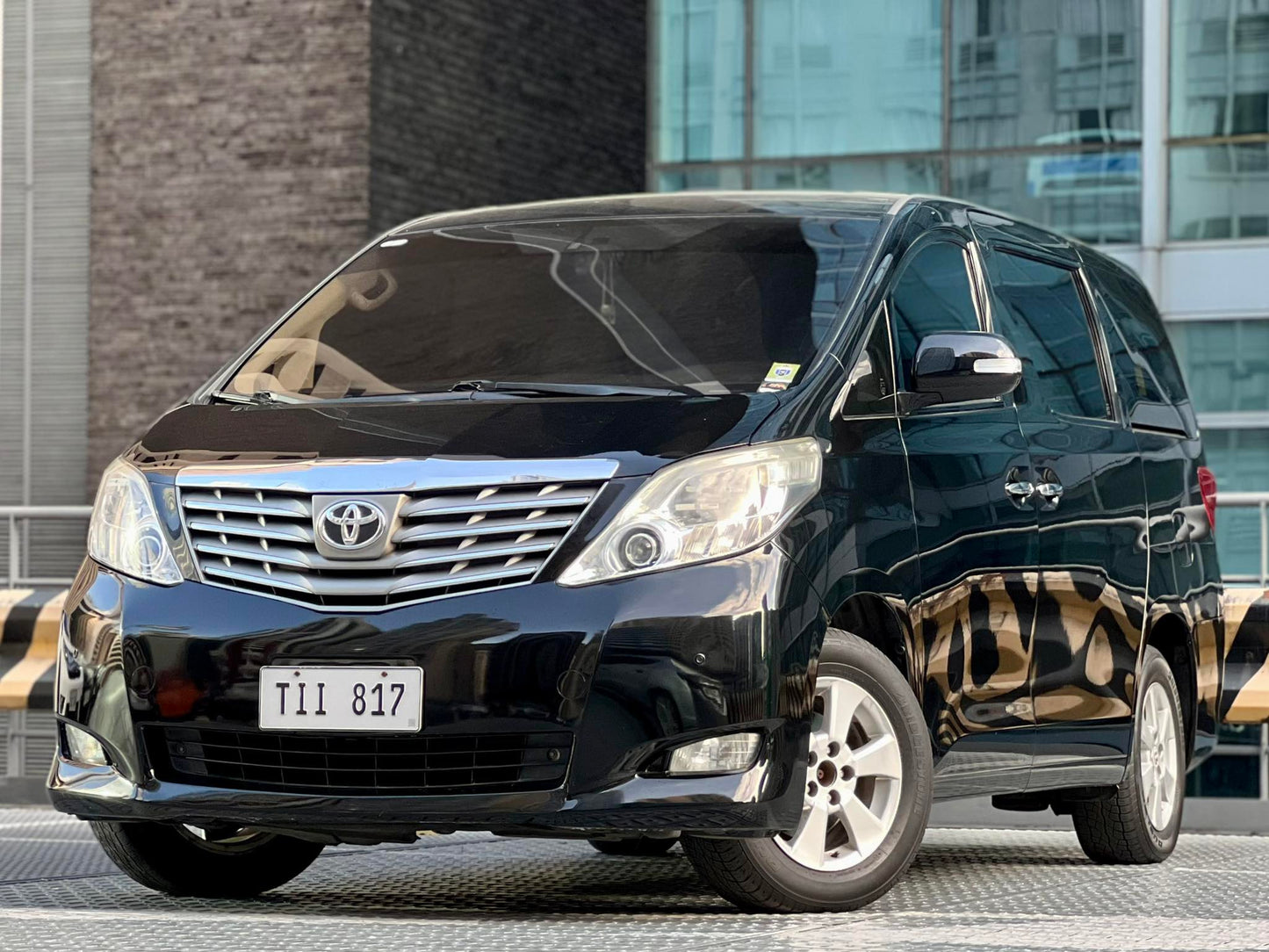 2011 Toyota Alphard 3.5, Automatic, Gas