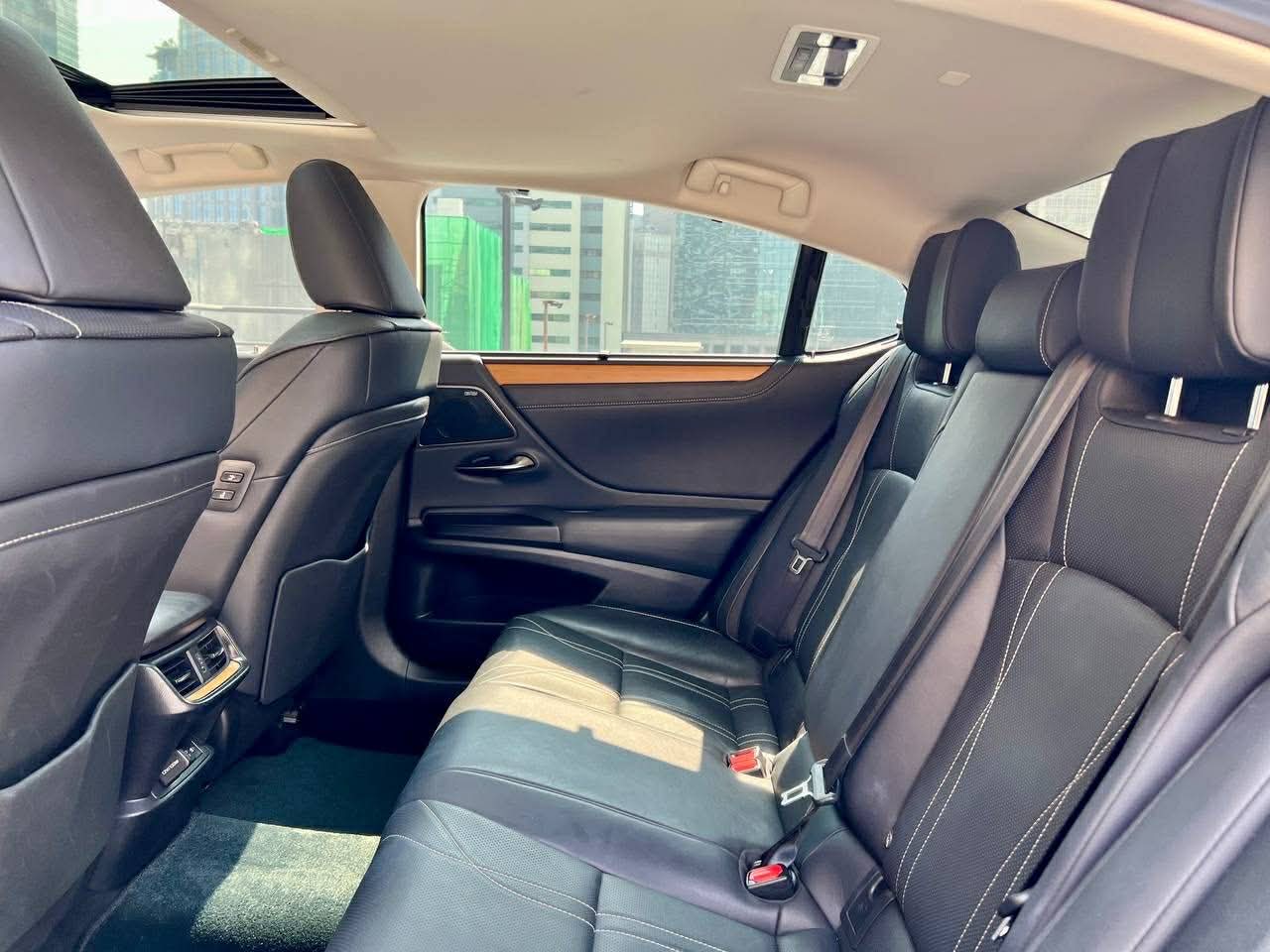 2020 Lexus ES350 3.5 V6, Automatic, Gas