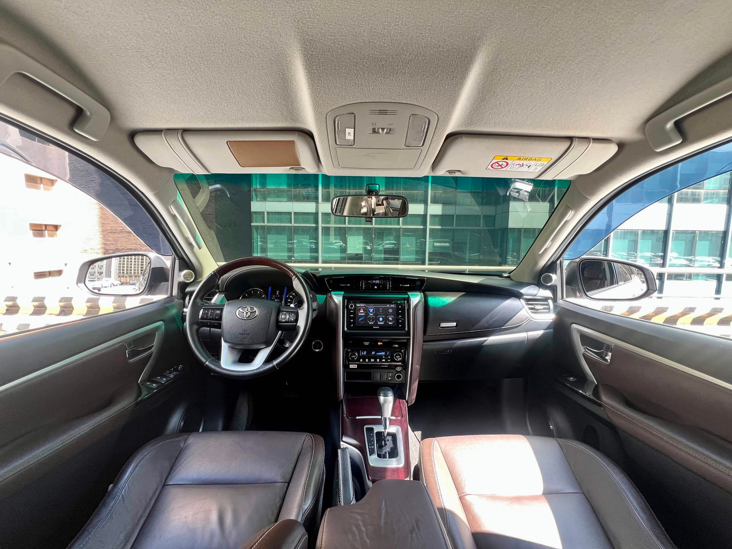 2017 Toyota Fortuner V 4x2 2.4, Automatic, Diesel