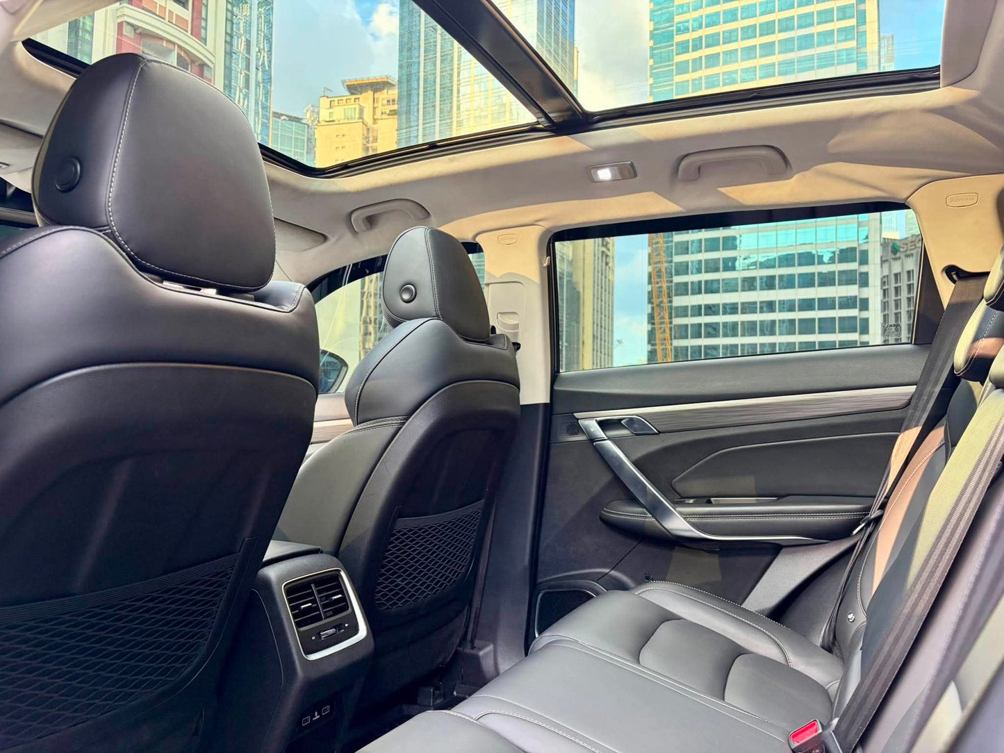 2020 Geely Azkarra Premium 1.5, Automatic Gas