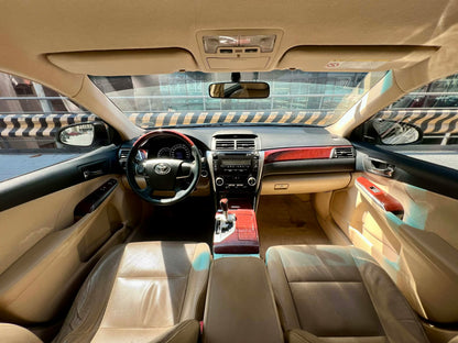 2013 Toyota Camty 2.5 V, Automatic, Gas