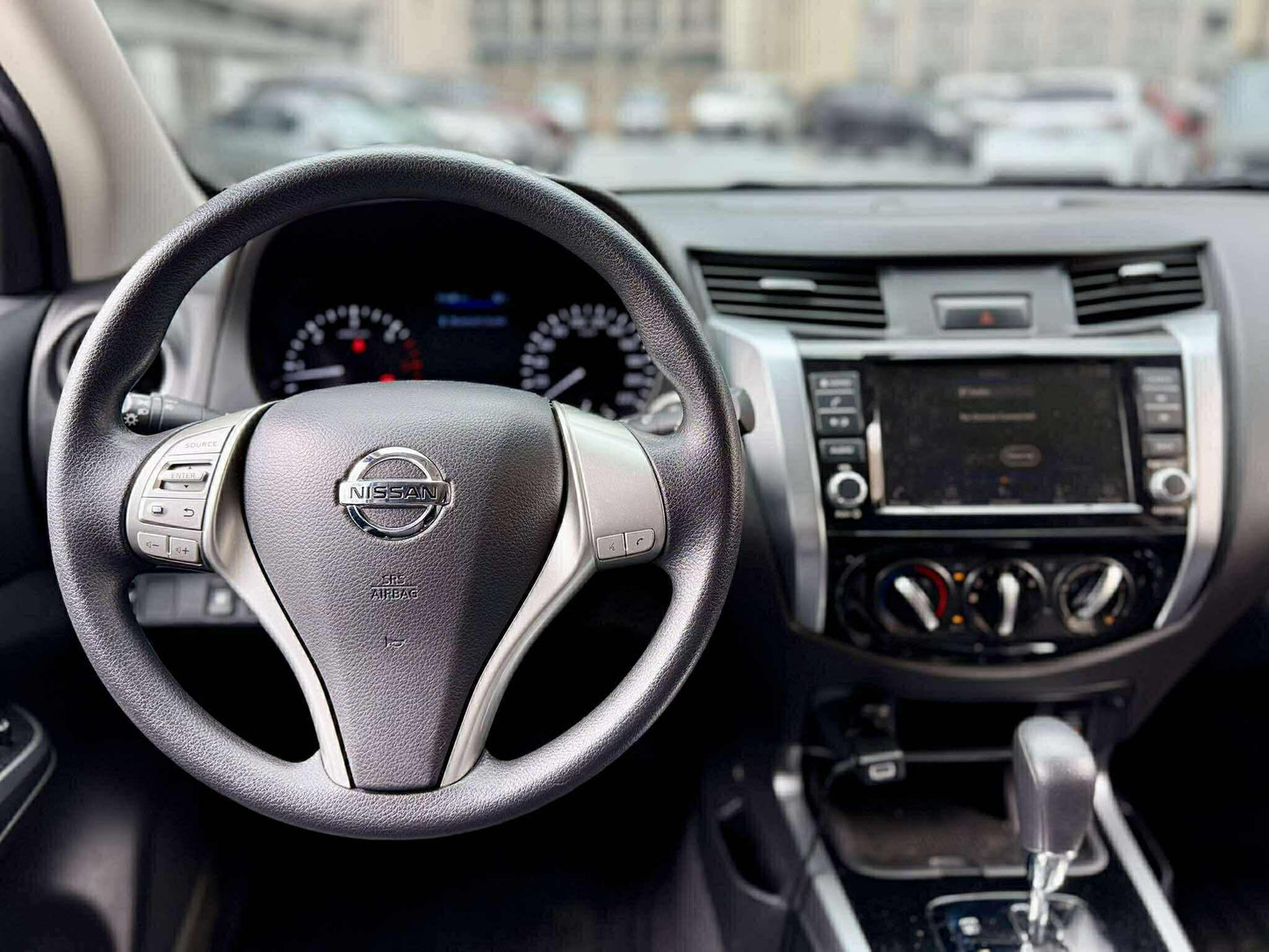 2020 Nissan Terra VE 4x2 2.5, Automatic, Diesel