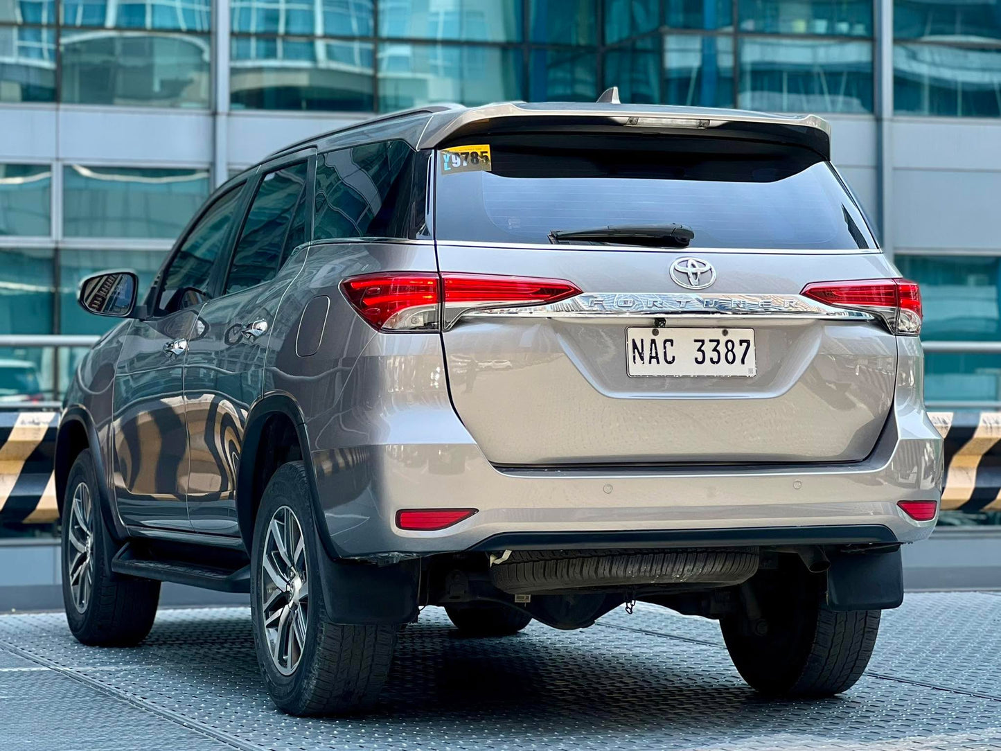 2017 Toyota Fortuner V 4x2 2.4, Automatic, Diesel