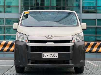 2024 Toyota HiAce Commuter Deluxe 2.8, Manual, Diesel
