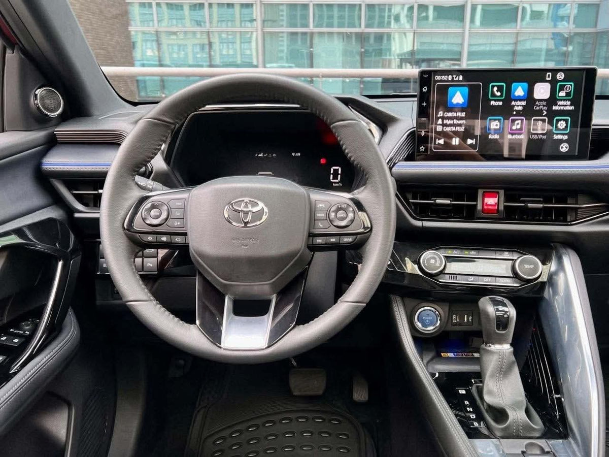 2024 Toyota Yaris Cross Hybrid, Automatic, Gas