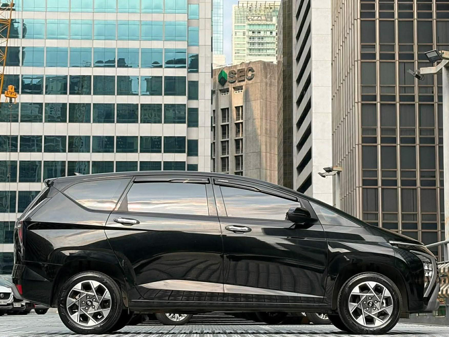 2024 Hyundai Stargazer 1.5 GLS Premium, Automatic, Gas