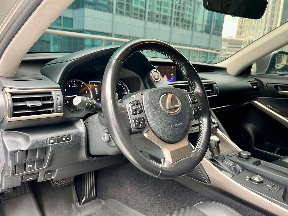 2018 Lexus IS350 V6, Automatic, Gas