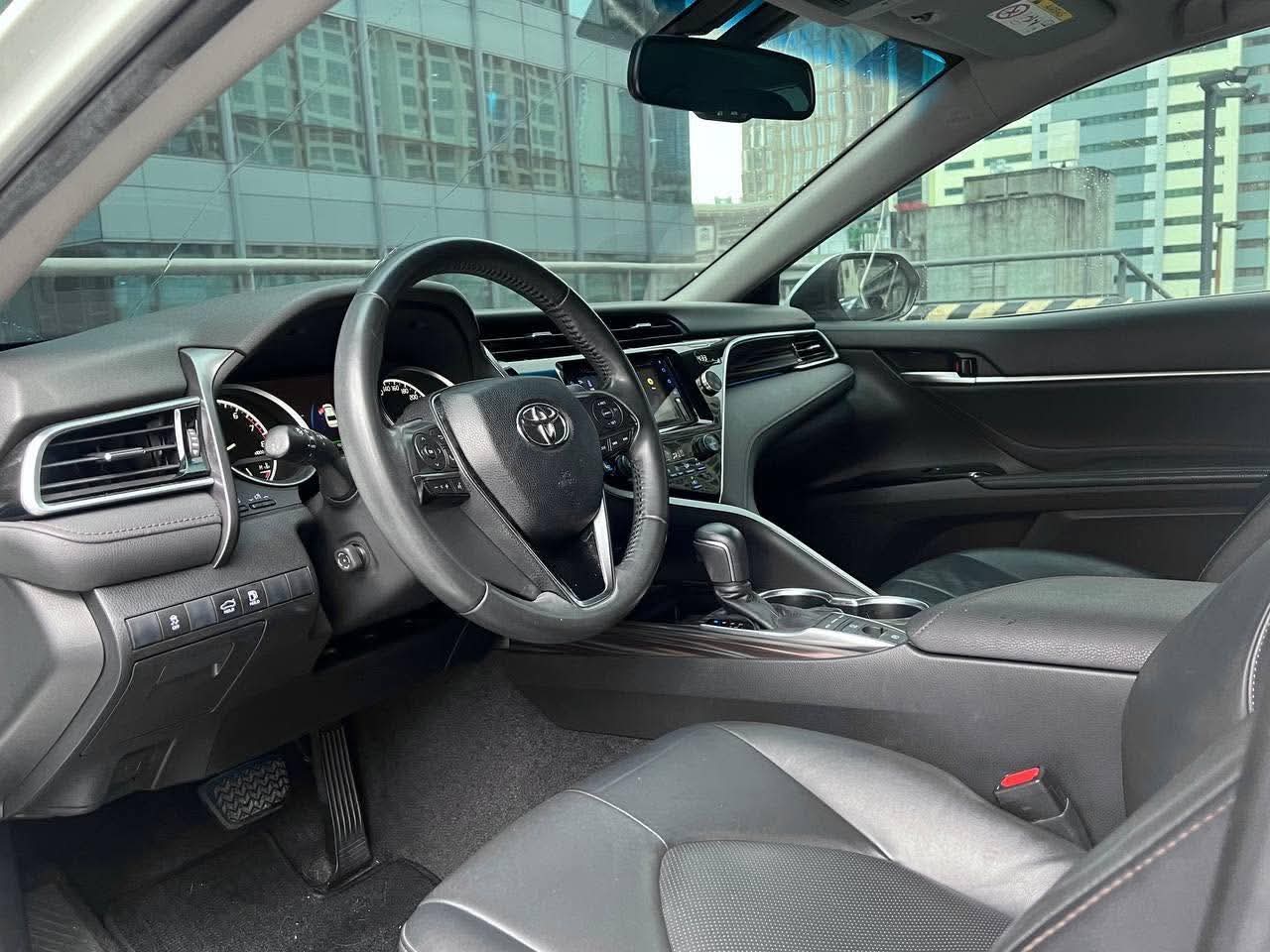 2020 Toyota Camry 2.5 V, Automatic, Gas