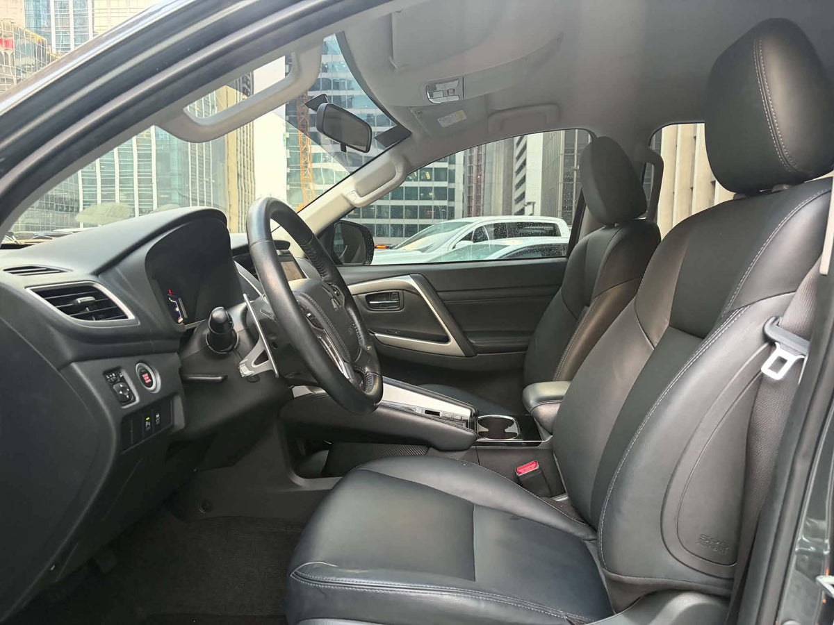2021 Mitsubishi Montero 4x2 GT, Automatic, Diesel