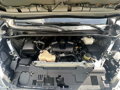 2020 Toyota Hi Ace 2.8, Commuter Deluxe, Manual, Diesel