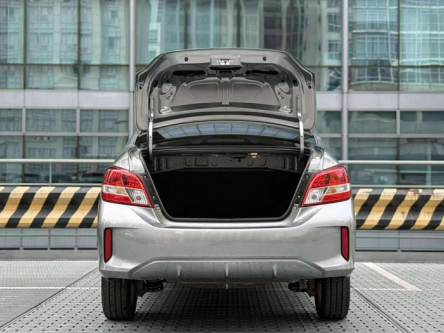 2025 Mitsubishi Mirage G4 GLX, Automatic, Gas