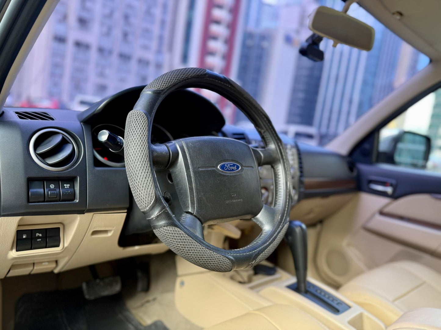 2012 Ford Everest 4x2 2.5, Automatic, Diesel