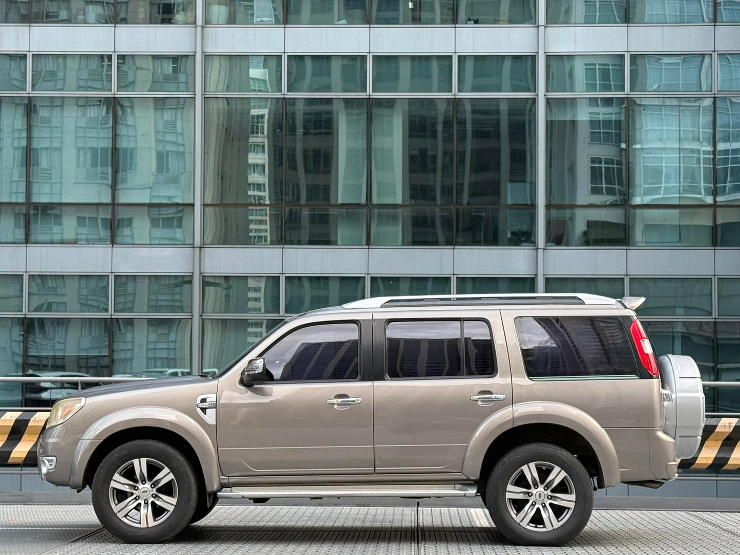 2012 Ford Everest 4x2 2.5, Automatic, Diesel