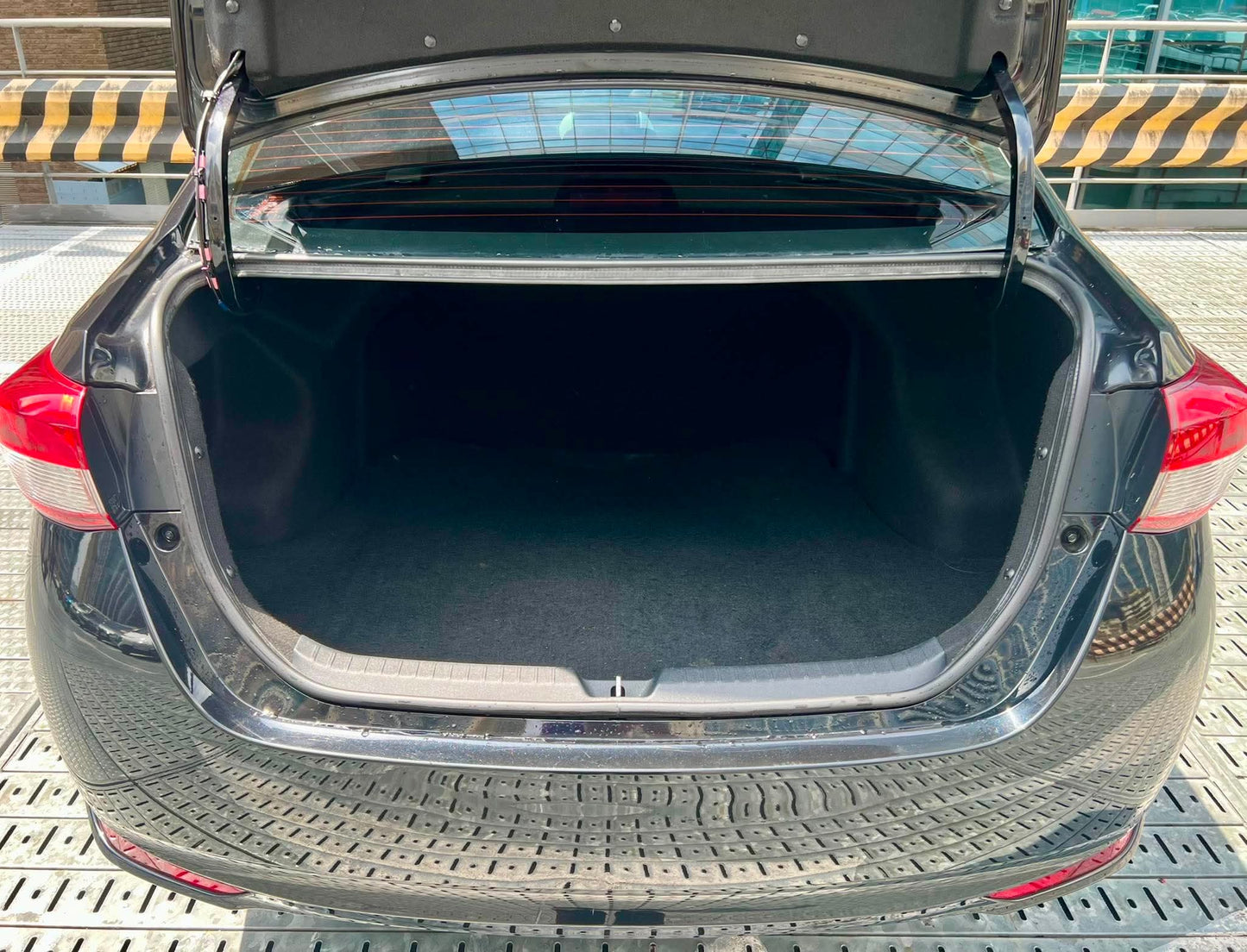 2021 Toyota Vios 1.3 E Dual VVTi, Manual, Gas