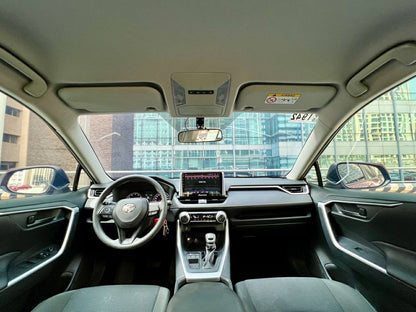 2019 Toyota Rav 4 4x2,  Automatic, Gas