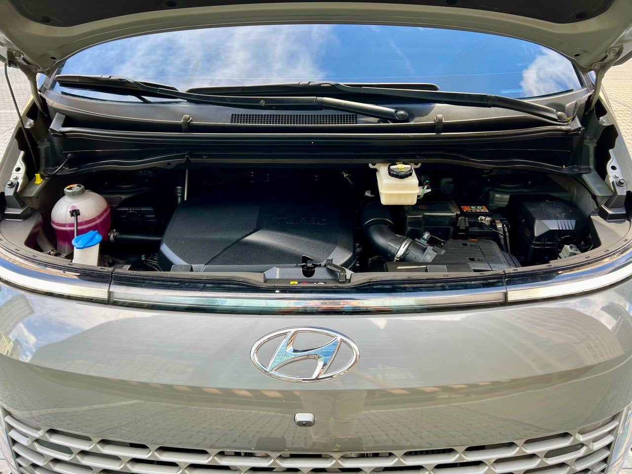 2023 Hyundai Staria 2.2 GLS, Automatic, Diesel