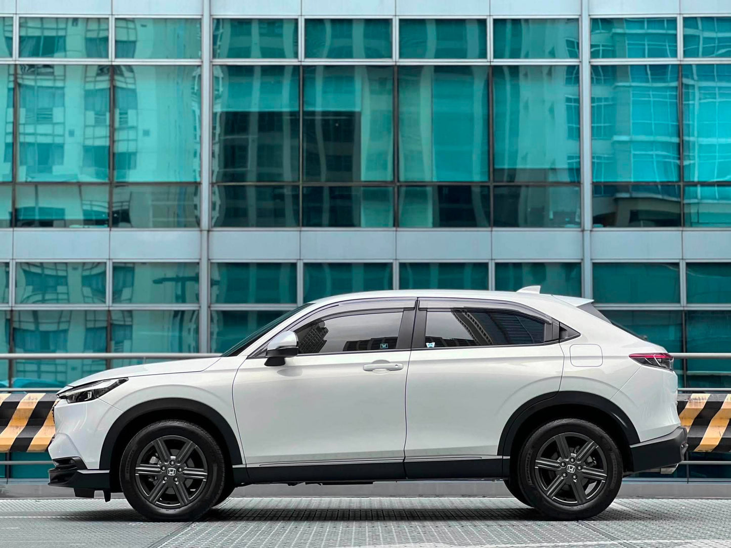 2023 Honda HRV V Turbo Sensing CVT, Automatic, Gas
