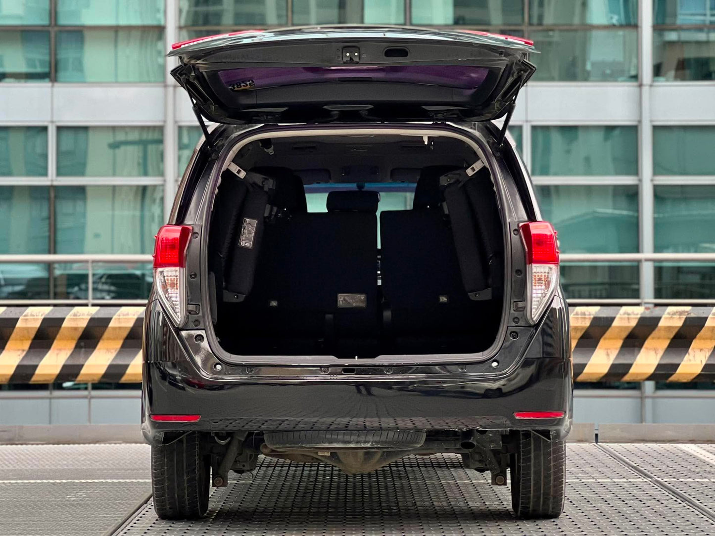 2017 Toyota Innova E 2.8, Automatic, Diesel