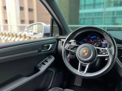2019 Porsche Macan 2.0T Turbo, Automatic, Gas