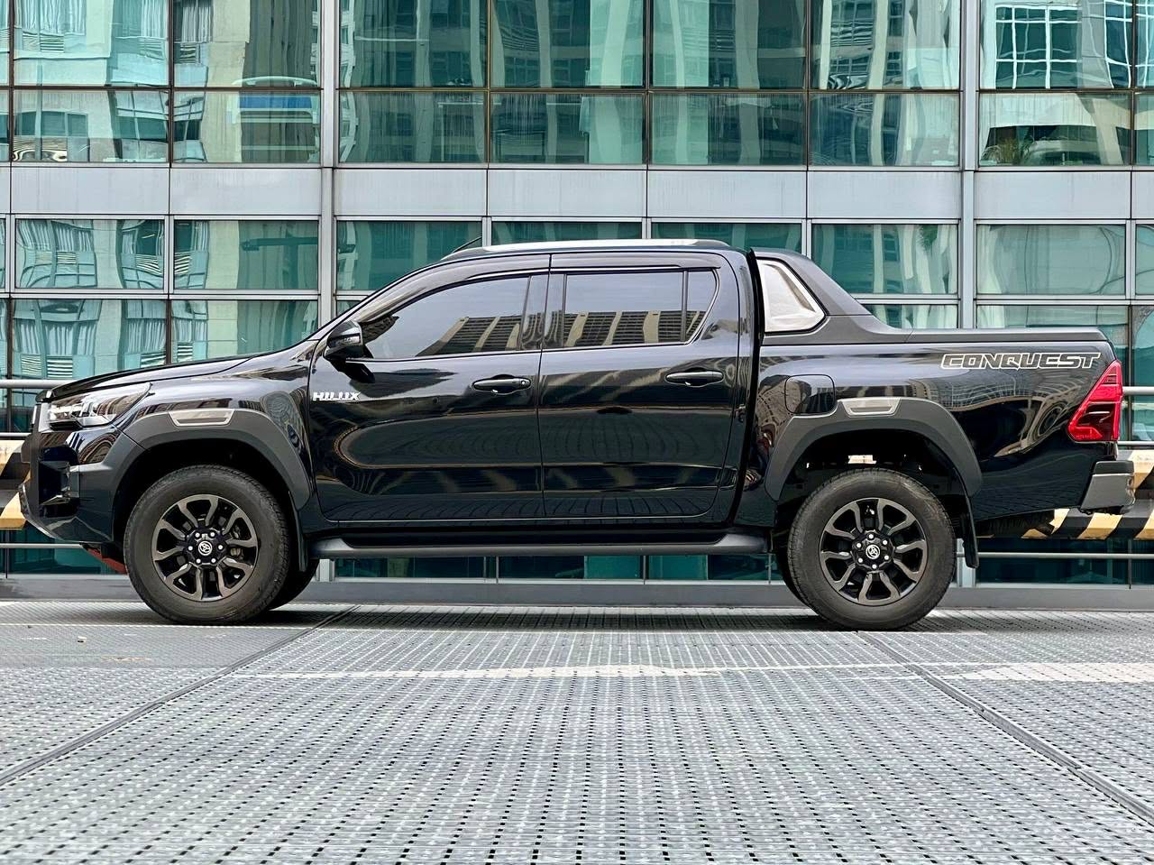 2023 Toyota Hilux V Conquest 2.4 4x2, Manual, Diesel