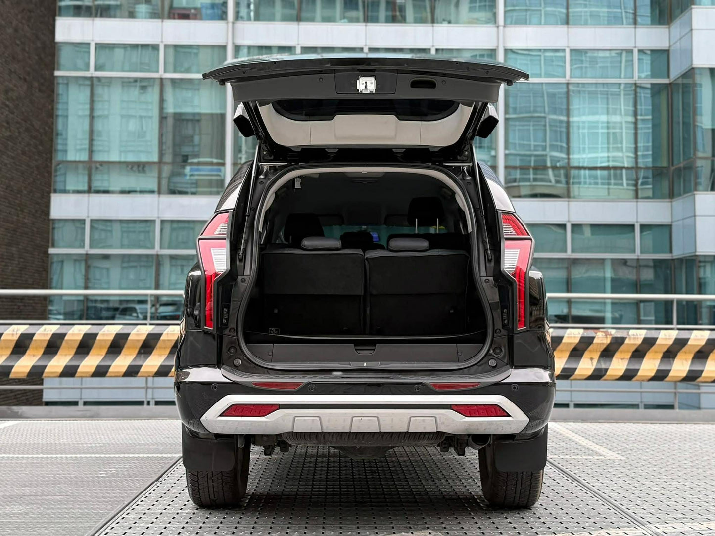 2023 Mitsubishi Montero 2.4 Sport GLS, Automatic, Diesel