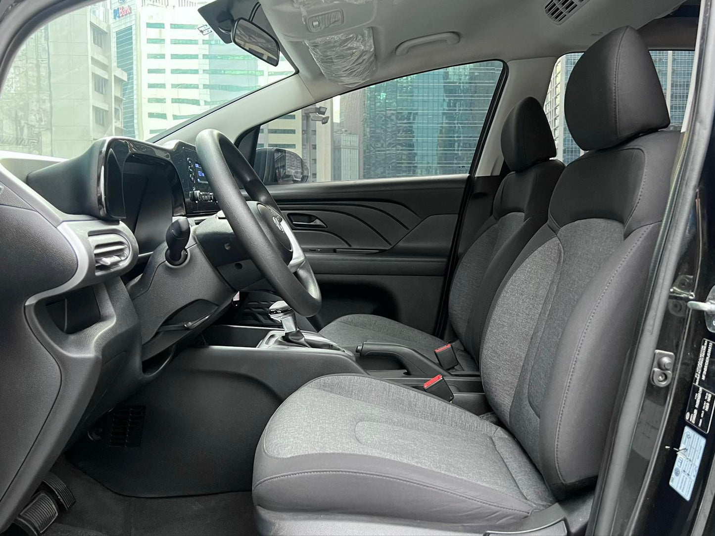 2025 Hyundai Stargazer 1.5 GLS, Automatic, Gas