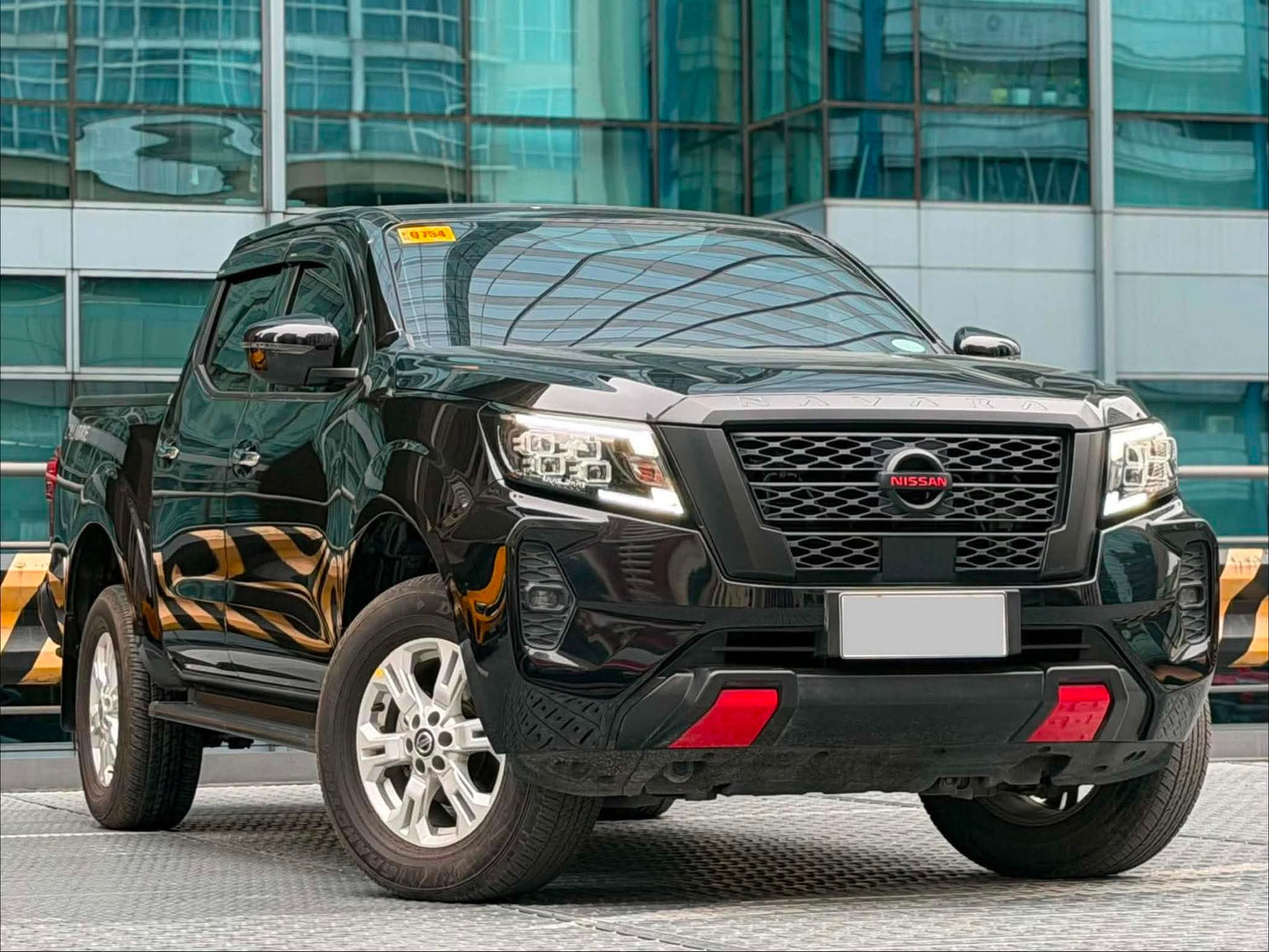 2024 Nissan Navara VE 4x2 2.5, Automatic, Diesel