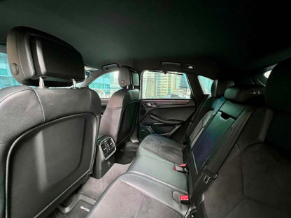 2015 Porsche Macan 2.0 Turbocharged AWD, Automatic, Gas