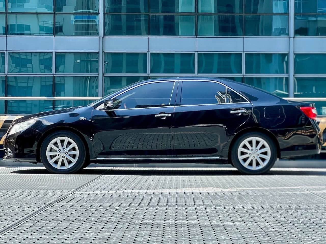 2014 Toyota Camry 2.4 V, Automatic, Gas
