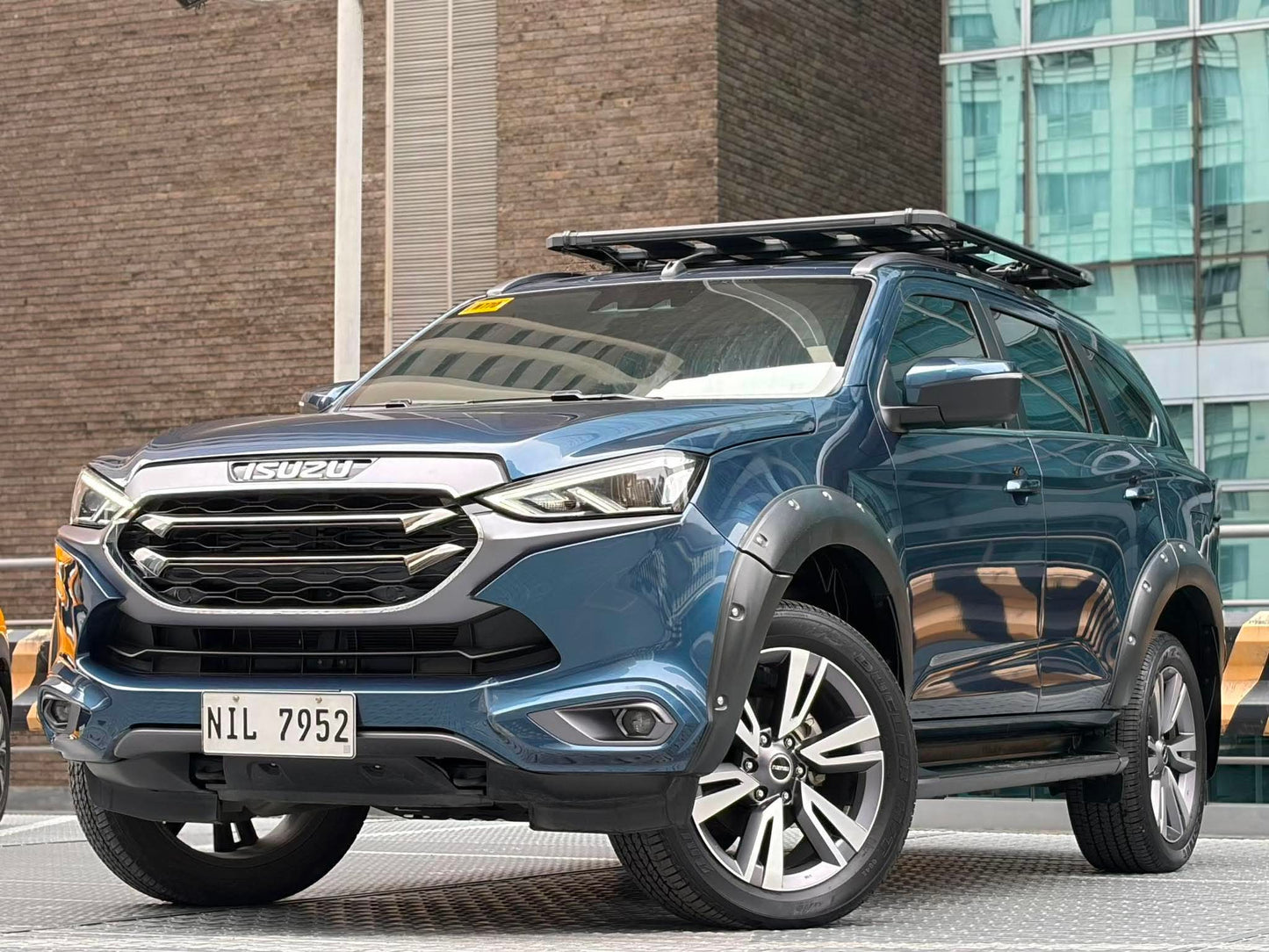 2023 Isuzu MU-X 3.0 4x2 LS-E, Automatic, Diesel