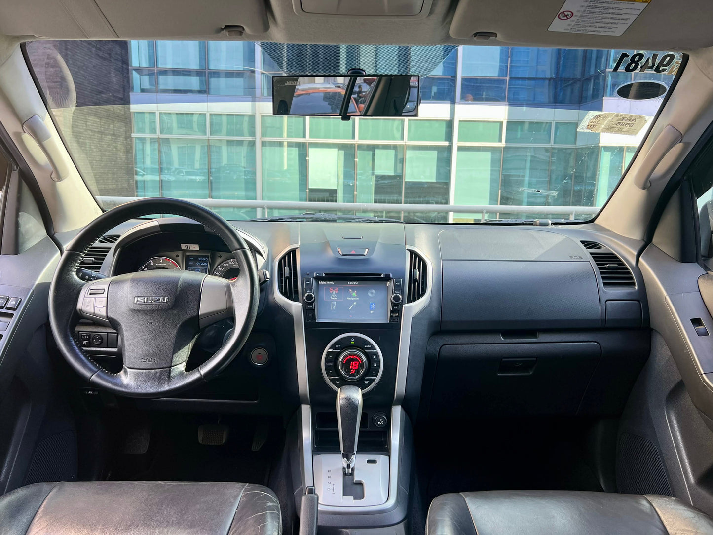 2015 Izuzu MUX LSA 4x2 2.5, Automatic, Diesel