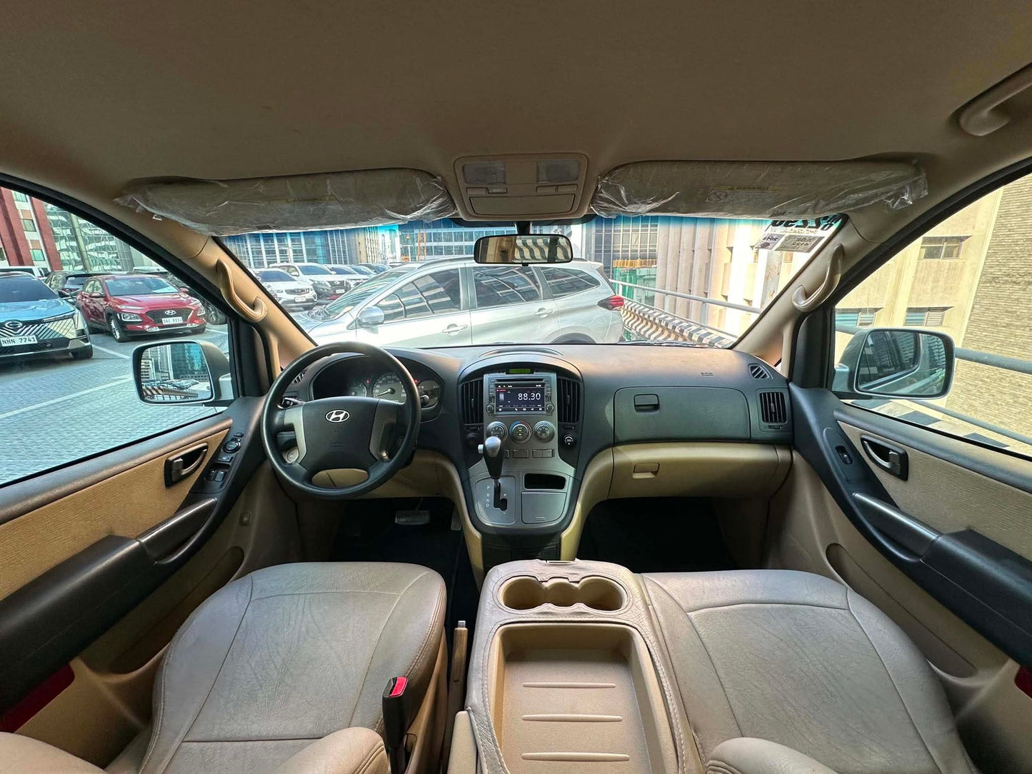 2015 Hyundai Grand Starex GL 2.5, Automatic, Diesel