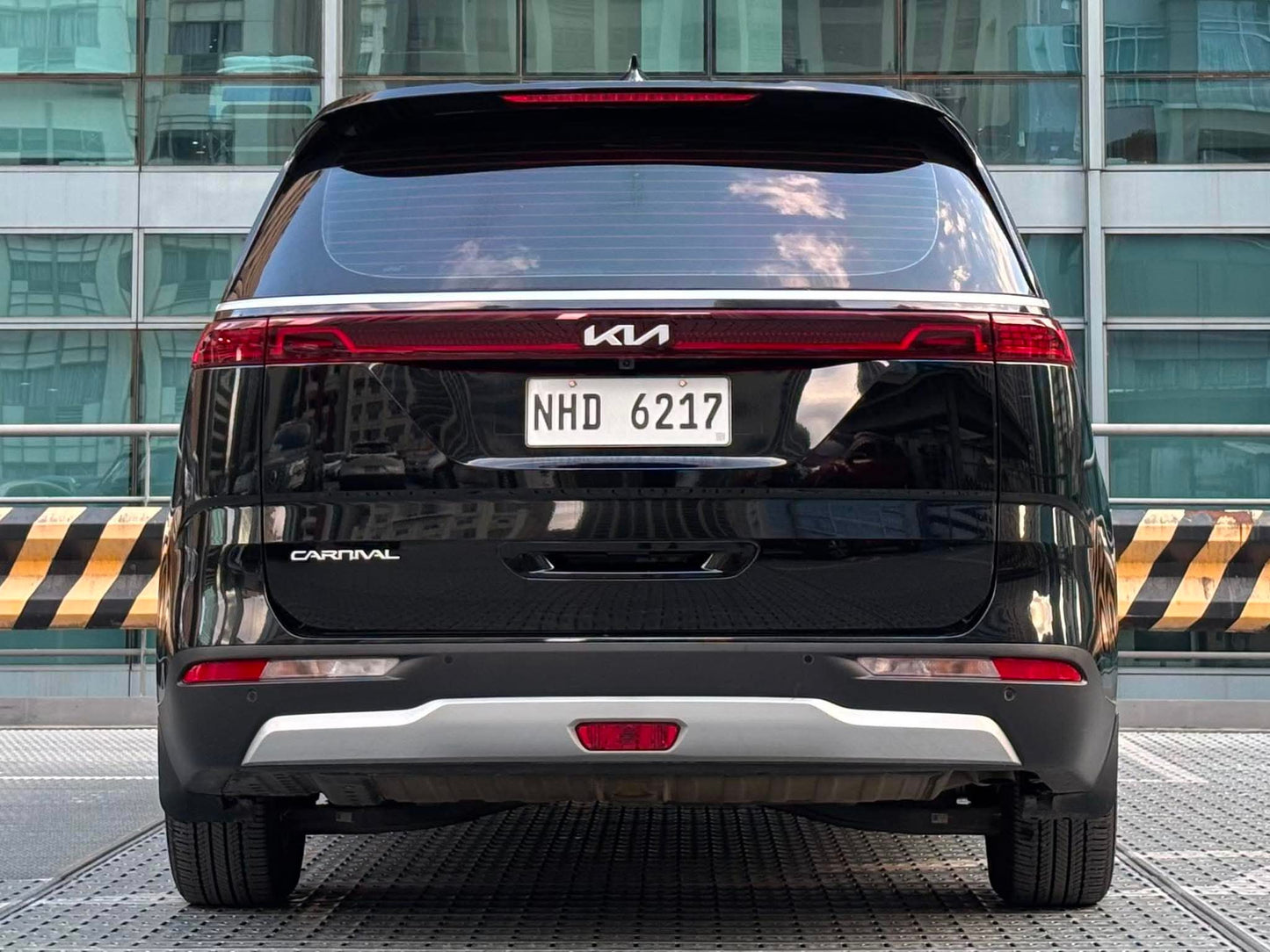 2023 Kia Carnival 2.2 EX, Automatic, Diesel