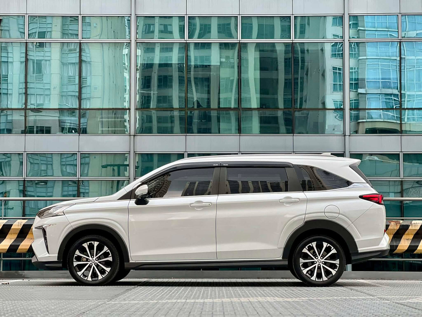 2023 Toyota Veloz 1.5 V, Automatic, Gas