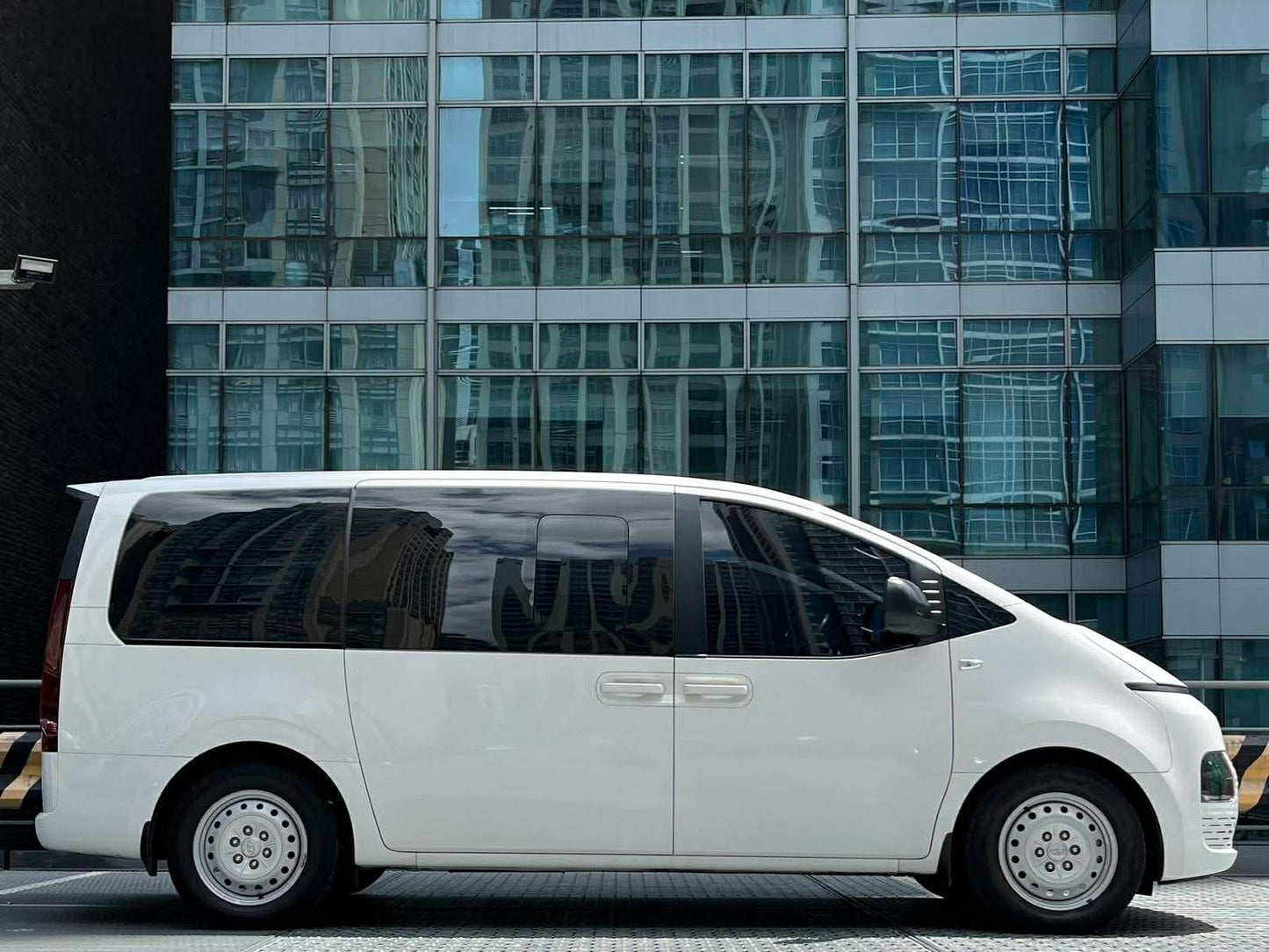 2023 Hyundai Staria Commuter 2.2 Turbo, Manual, Diesel