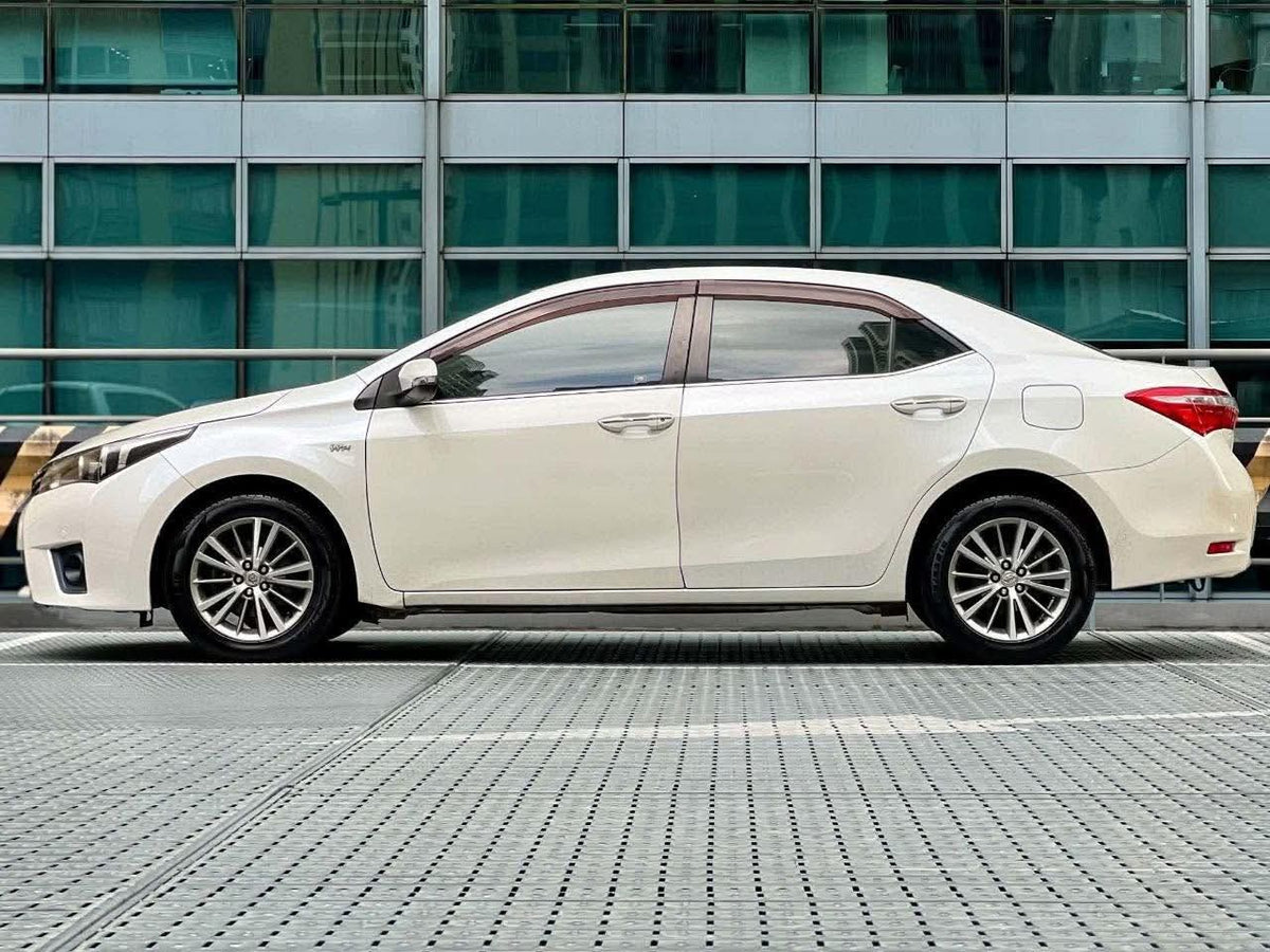 2014 Toyota Corolla Altis 1.6 V,  Automatic, Gas