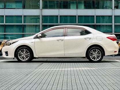 2014 Toyota Corolla Altis 1.6 V,  Automatic, Gas
