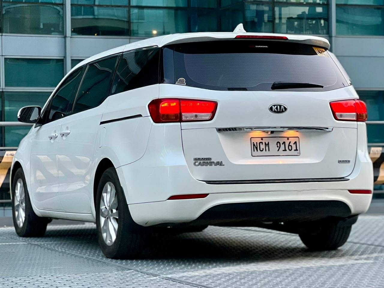 2018 Kia Carnival 2.2 EX, Automatic, Diesel