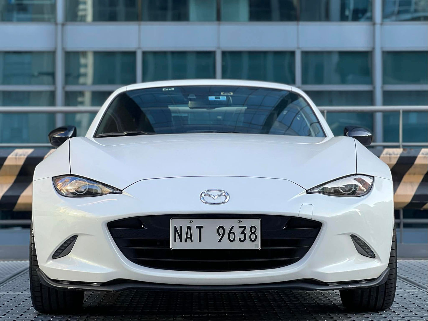 2017 Mazda Miata MX5 2.0 RF, Automatic, Gas