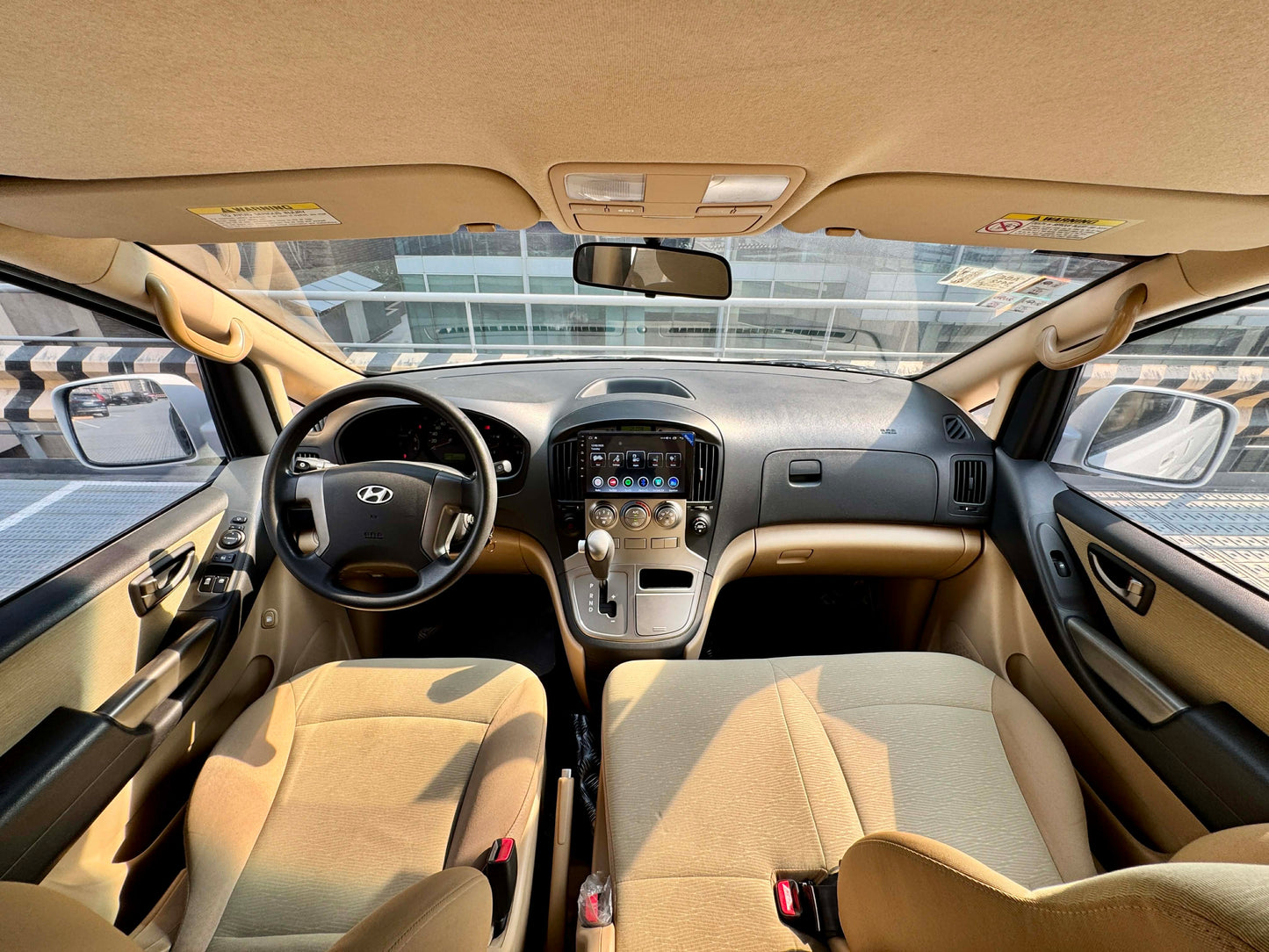 2015 Hyundai Grand Starex VGT 2.5, Automatic, Diesel