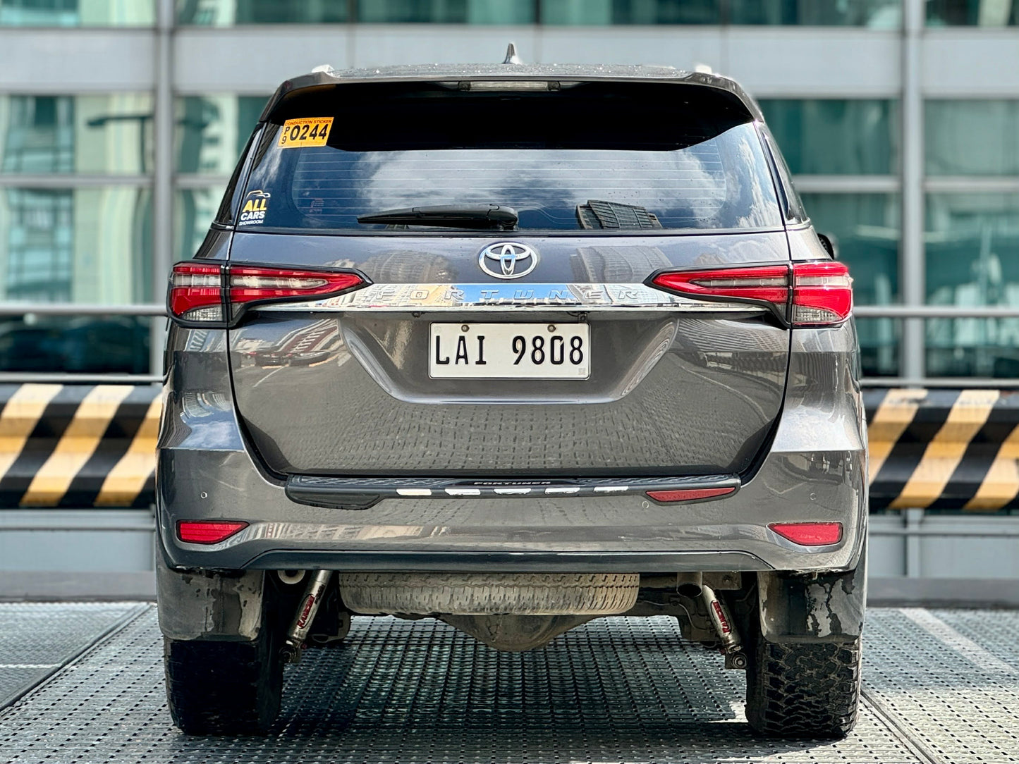 2021 Toyota Fortuner V 4x2 2.8, Automatic, Diesel