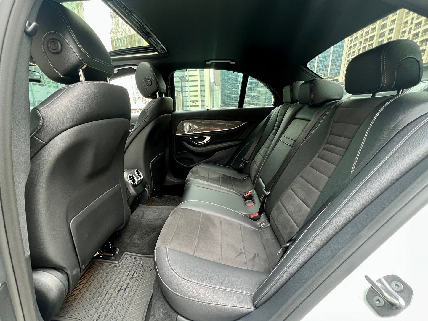 2017 Mercedes Benz E200 AMG 2.0, Automatic, Gas